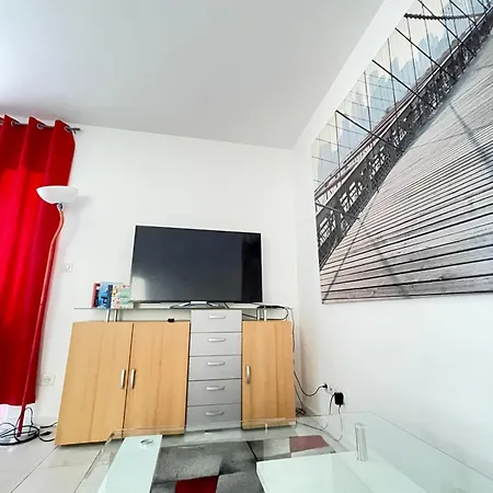 Abracadabra Flat France Suisse * Saint-Louis (Haut-Rhin)