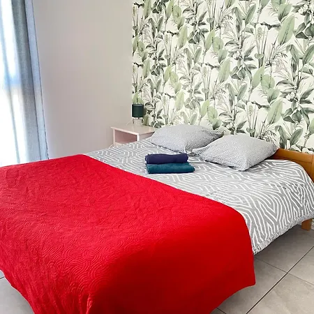 Abracadabra Flat France Suisse Apartment